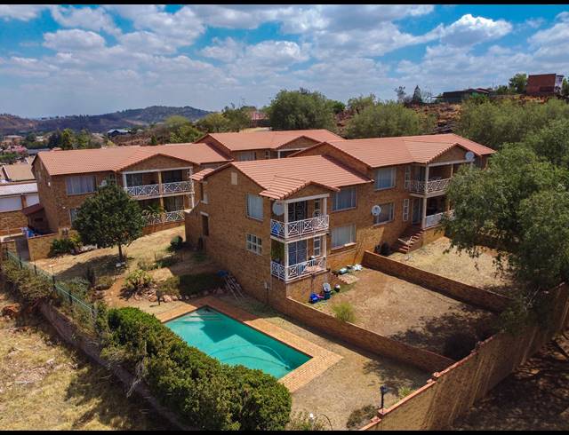2 BEDROOM APARTMENT FOR SALE IN RIDGEWAY